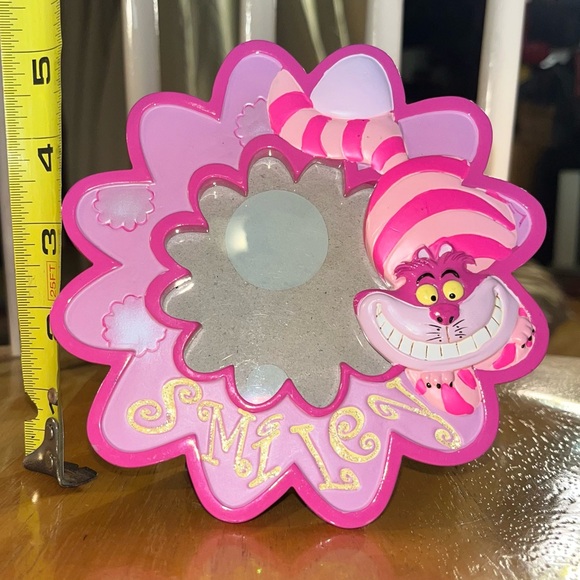 Disney Cheshire Cat from Alice in Wonderland Picture Frame - Picture 1 of 9